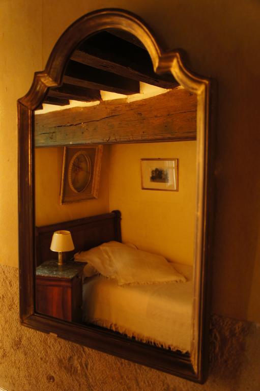 Hotel Particulier Maleteste Діжон Номер фото