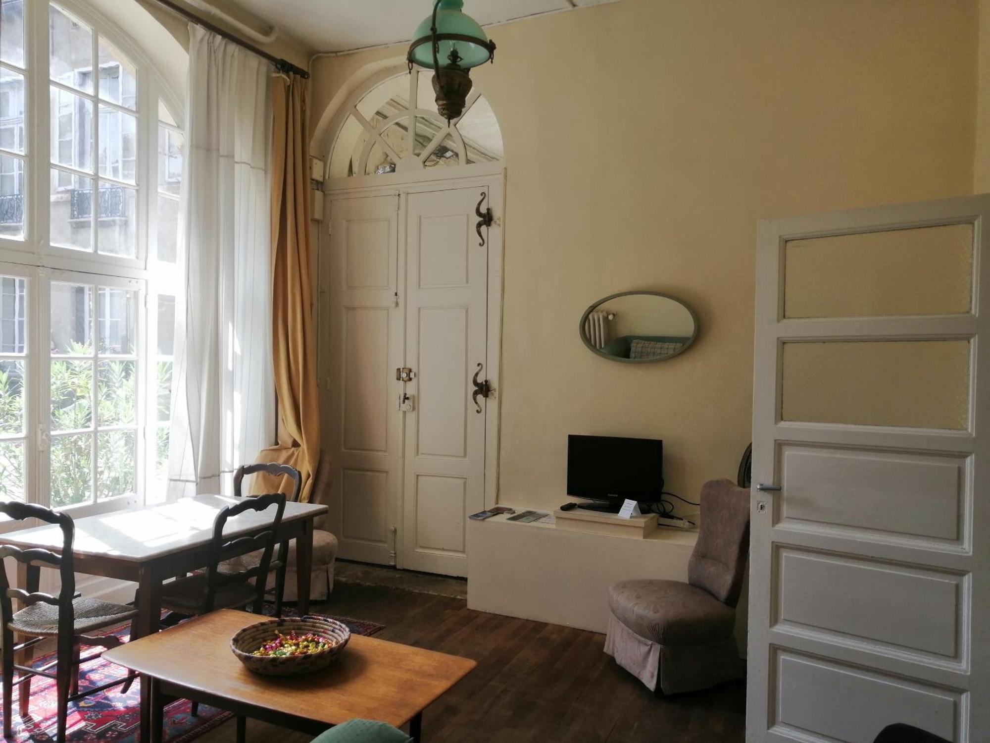 Hotel Particulier Maleteste Діжон Екстер'єр фото