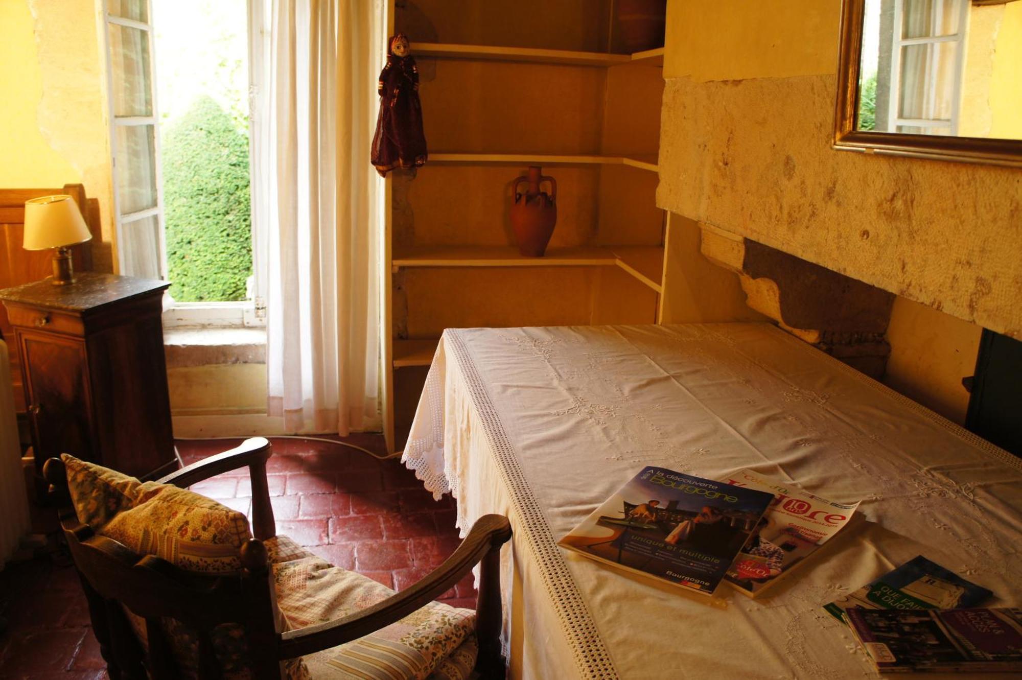 Hotel Particulier Maleteste Діжон Номер фото